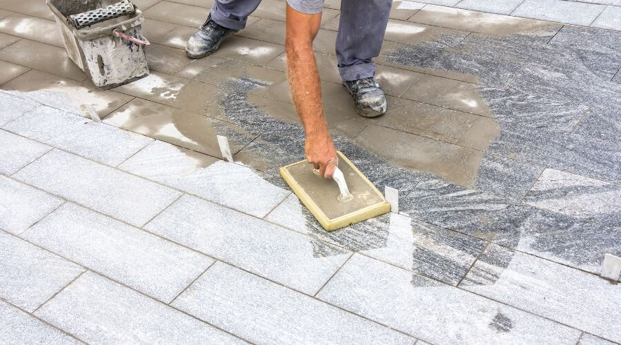 Professional gutter cleaning in Maple Plain, MN